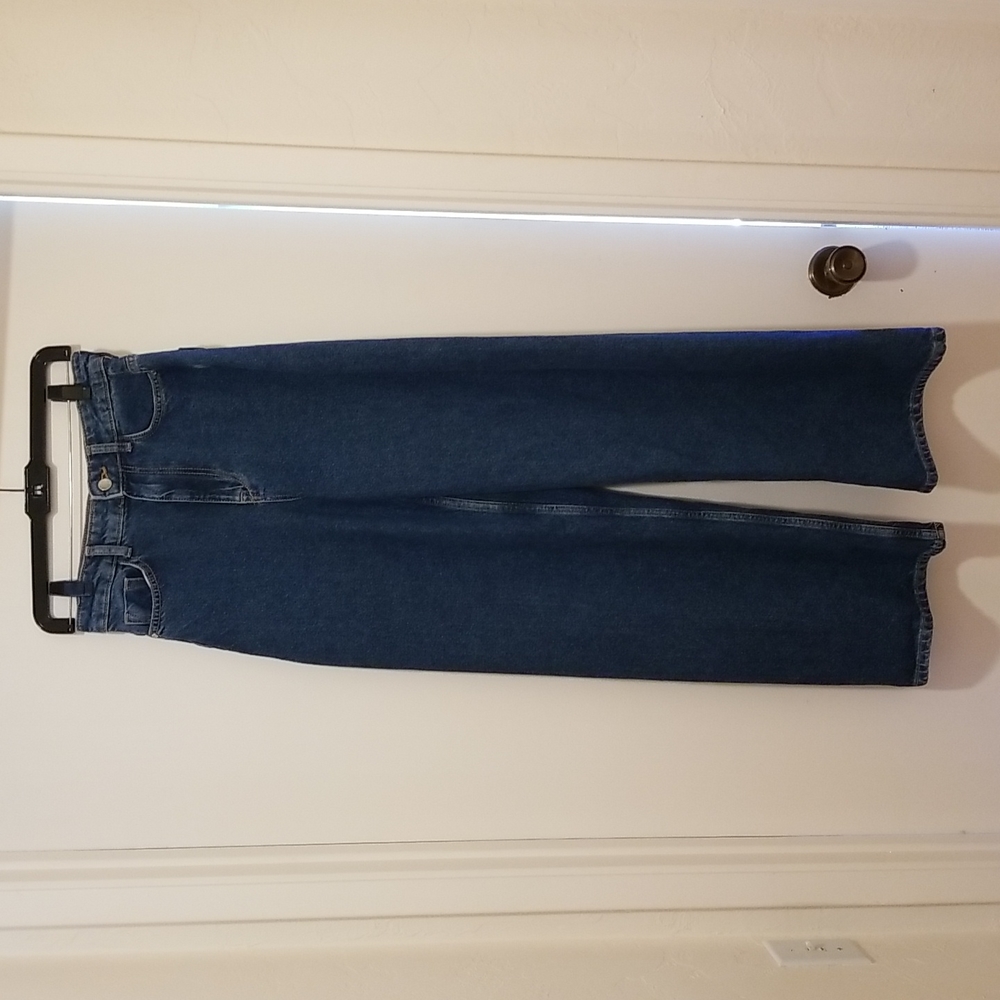 Jean's